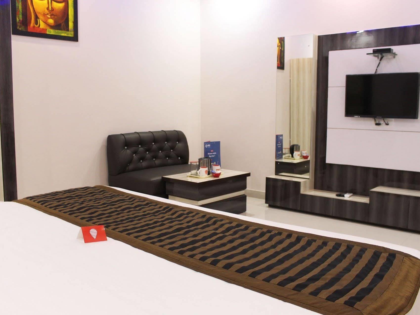 Oyo 3202 Hotel Gayatri Residency Agra  Exterior photo